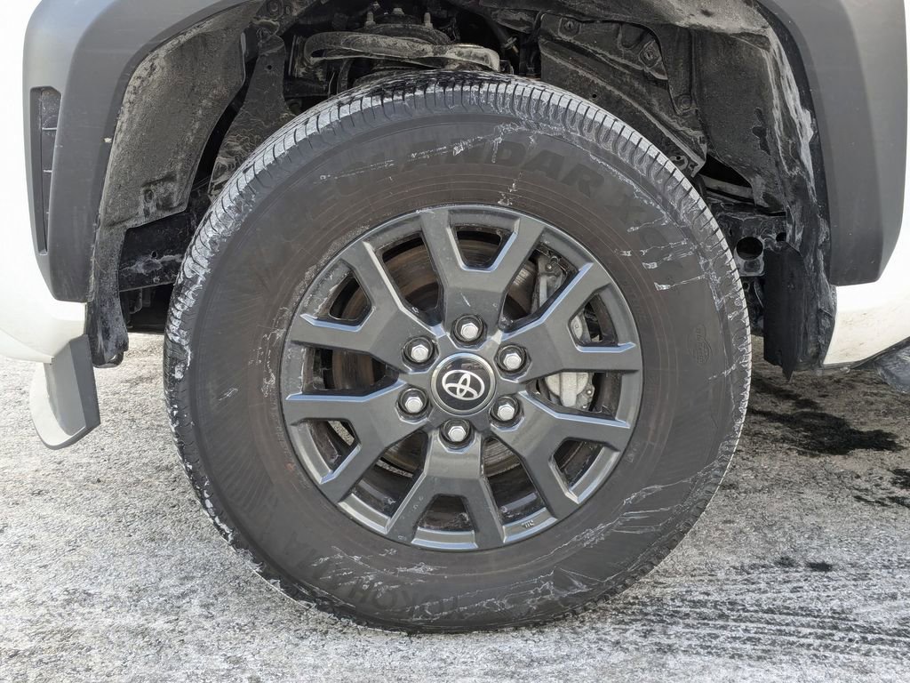 Used 2025 Toyota 4Runner SR5 image 11