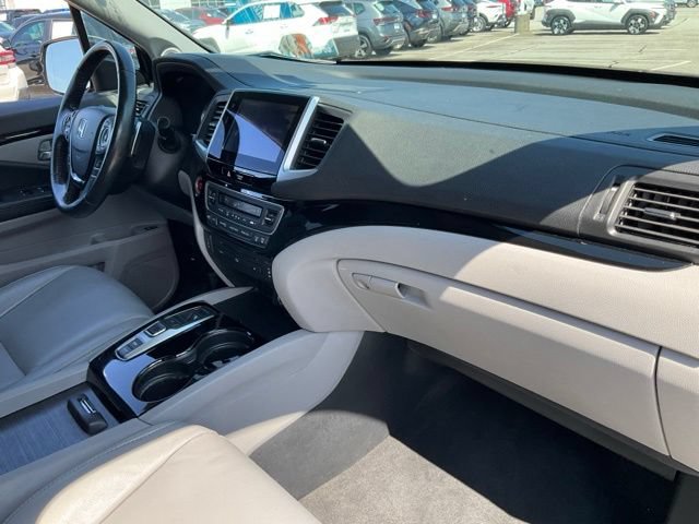 Used 2016 Honda Pilot Touring image 23
