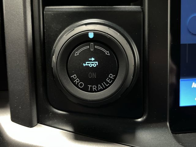 Used 2025 Ford F150 Lightning XLT image 26