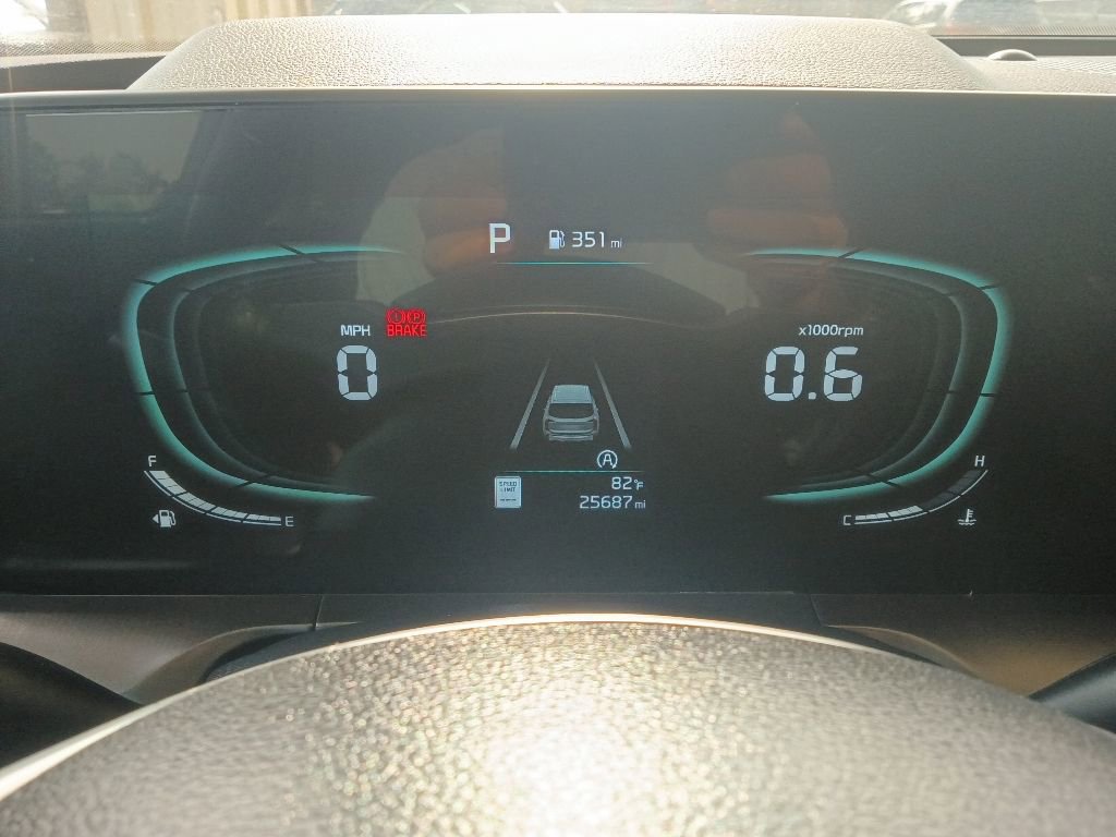 Used 2025 Kia Telluride S FWD image 2