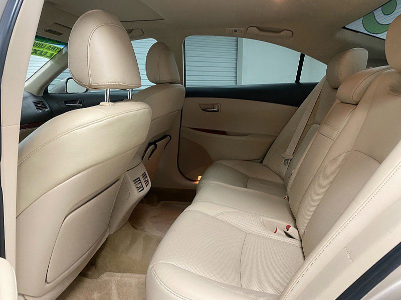 Used 2011 Lexus ES 350 image 11