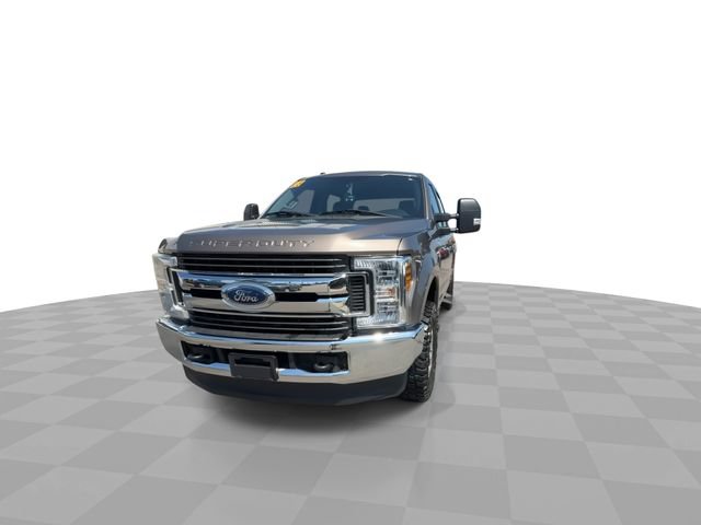 Used 2018 Ford F250 XLT AWD/4WD image 3