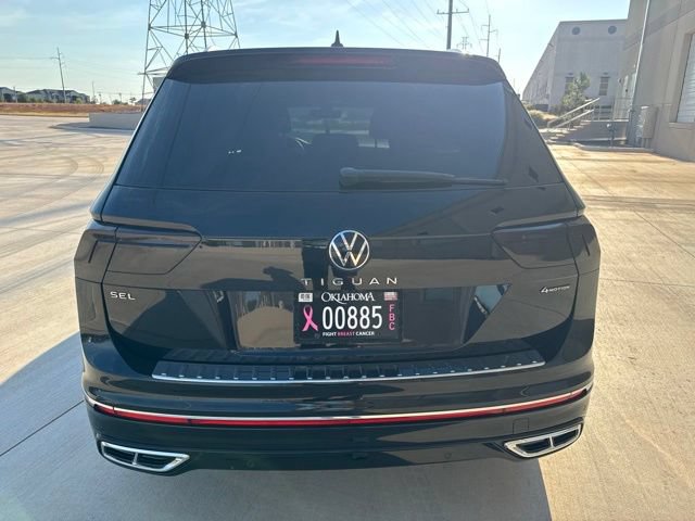 Used 2022 Volkswagen Tiguan SEL R-Line AWD/4WD image 7