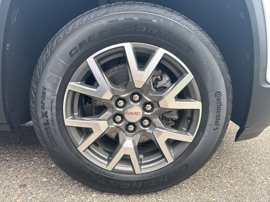 Used 2023 GMC Acadia SLE w/ Driver Convenience Package image 29