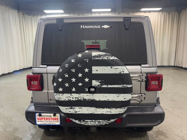 Used 2018 Jeep Wrangler Unlimited Sahara image 6