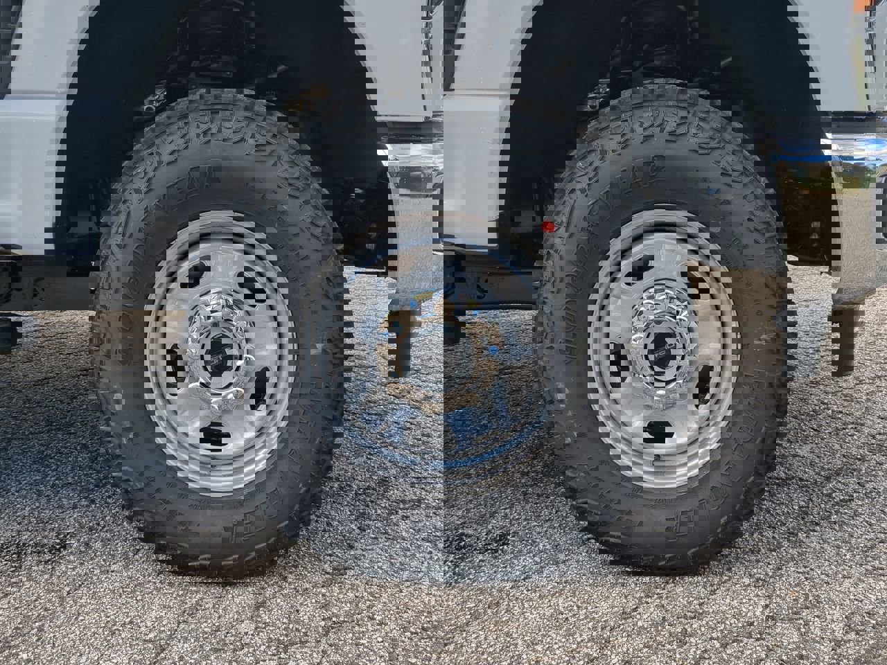 New 2026 Ford F250 XL w/ XL Off-Road Package image 9