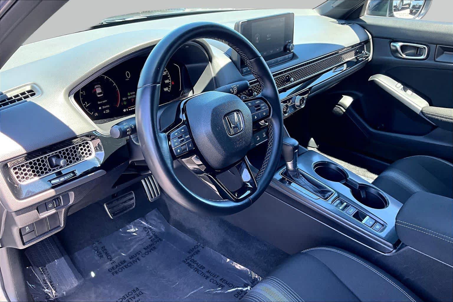 Used 2025 Honda Civic Sport image 17