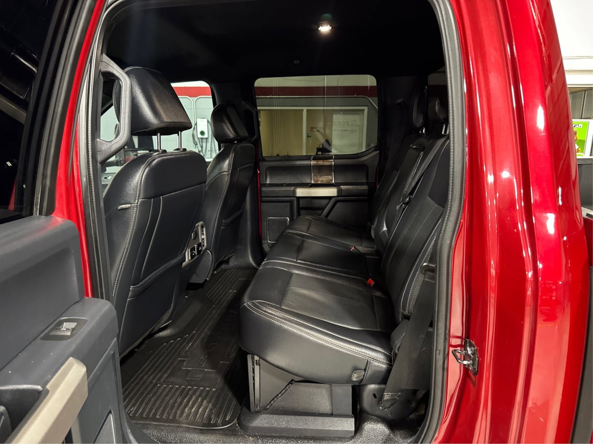 Used 2022 Ford F350 Lariat w/ Black Appearance Package AWD/4WD image 10