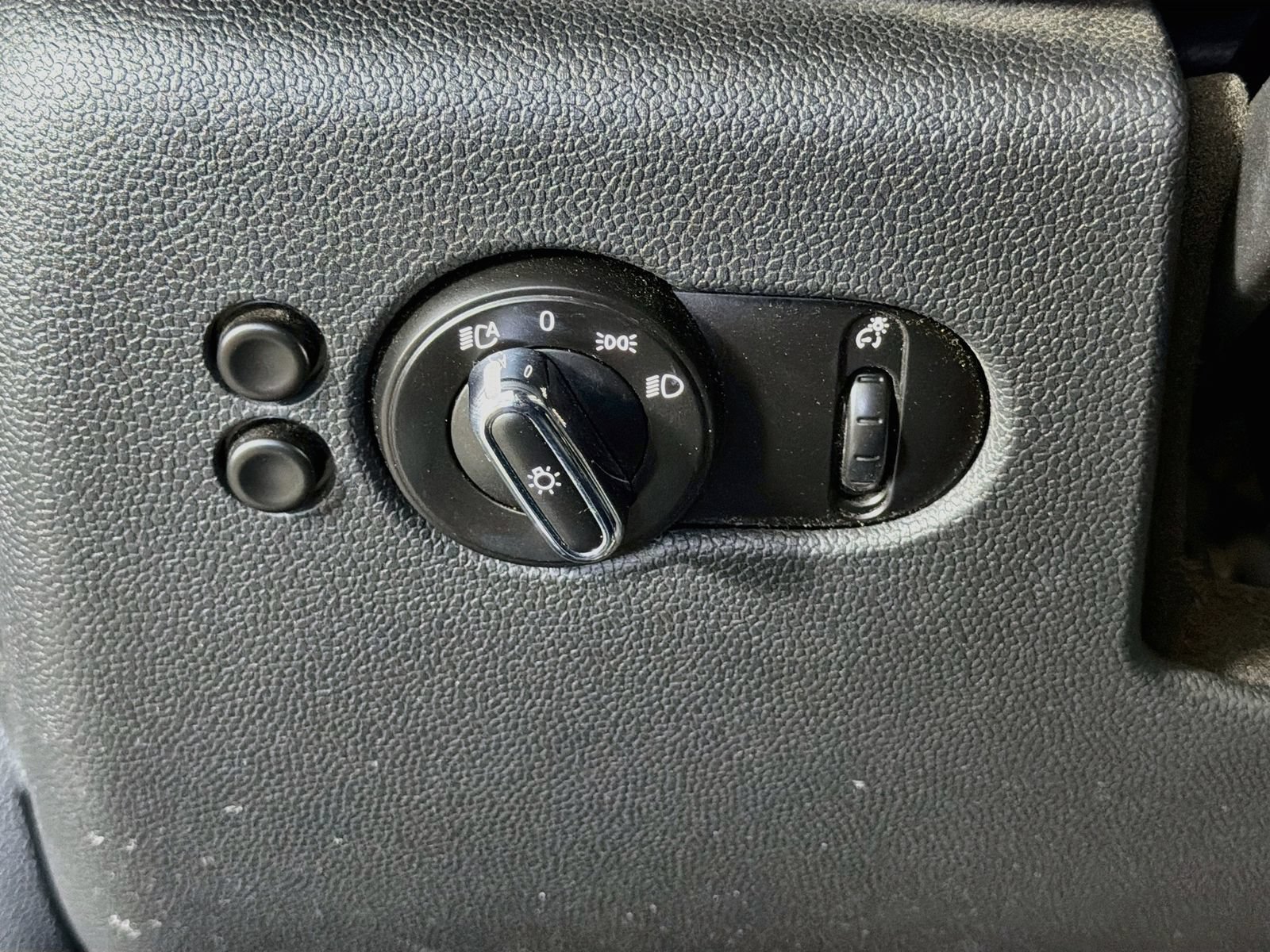 Used 2018 MINI Cooper Convertible FWD image 10