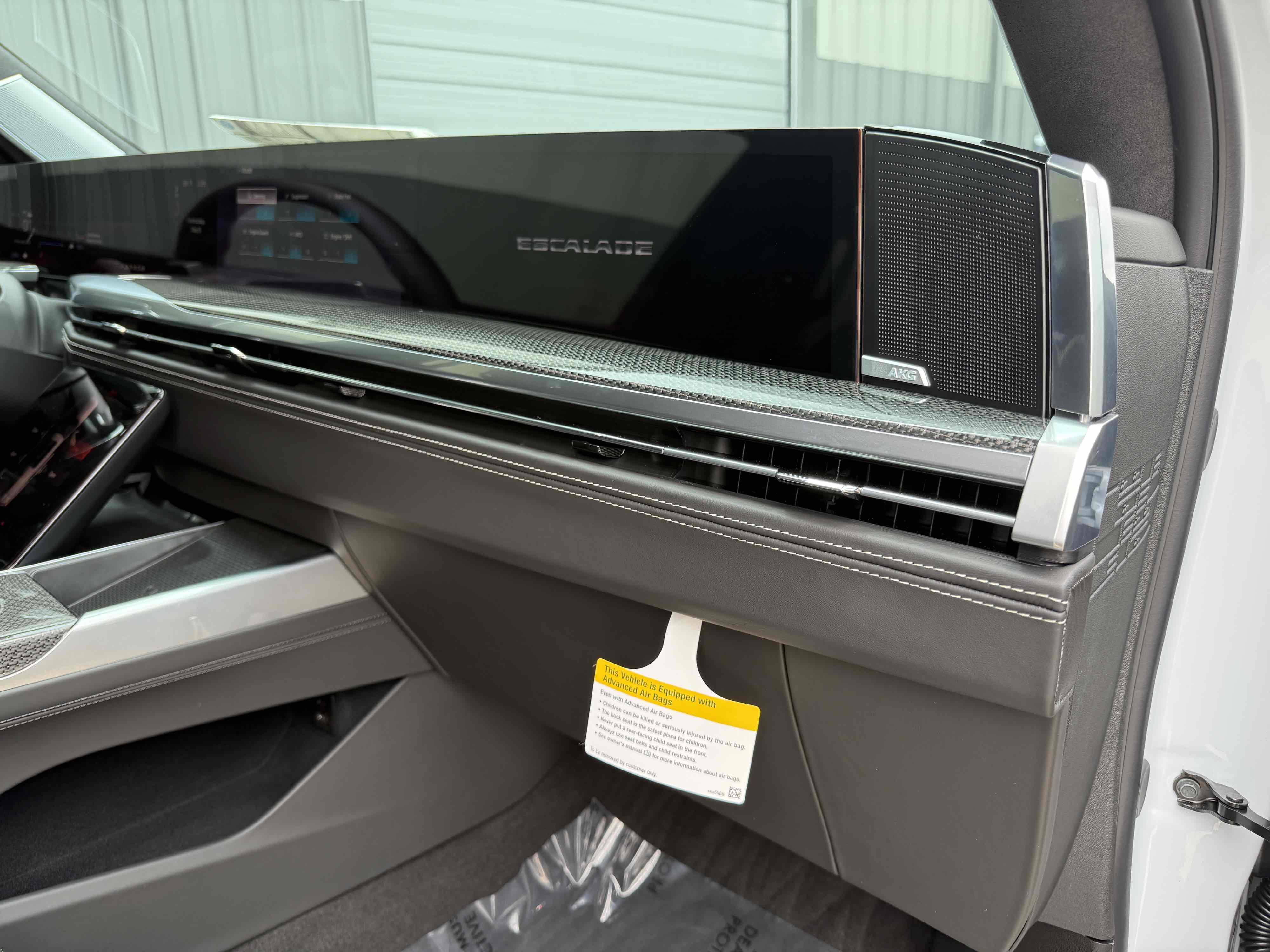 Used 2026 Cadillac Escalade V w/ LPO, ONYX Package AWD/4WD image 86