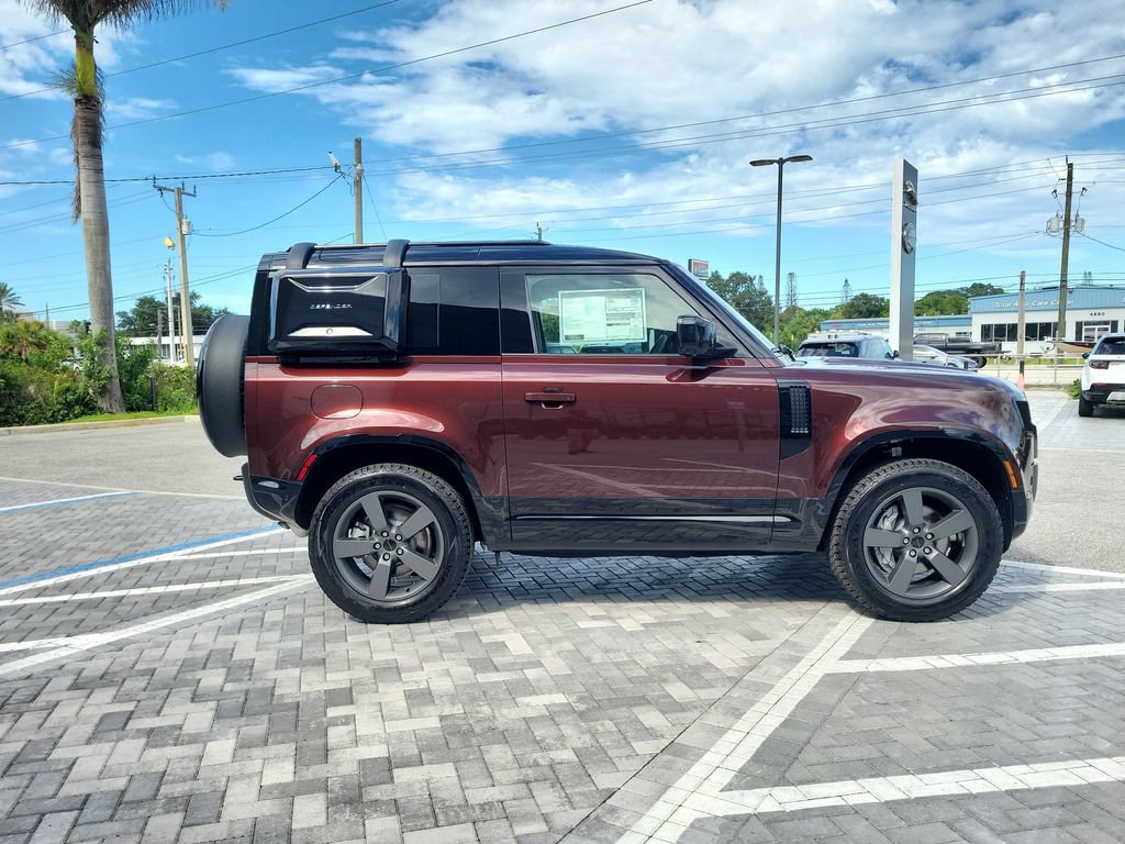 New 2026 Land Rover Defender 90 X-Dynamic SE AWD/4WD image 6