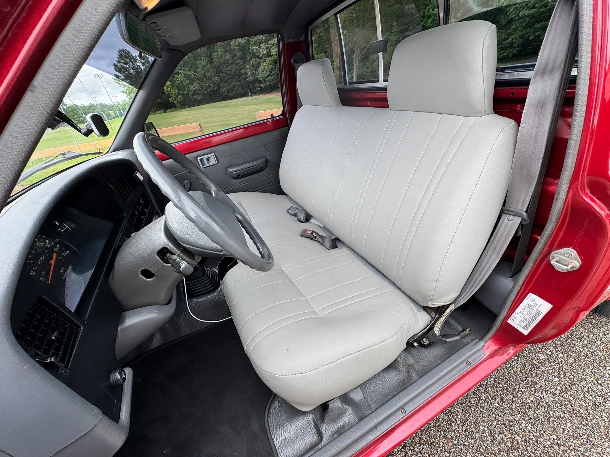 Used 1994 Toyota Pickup 2WD Regular Cab image 13