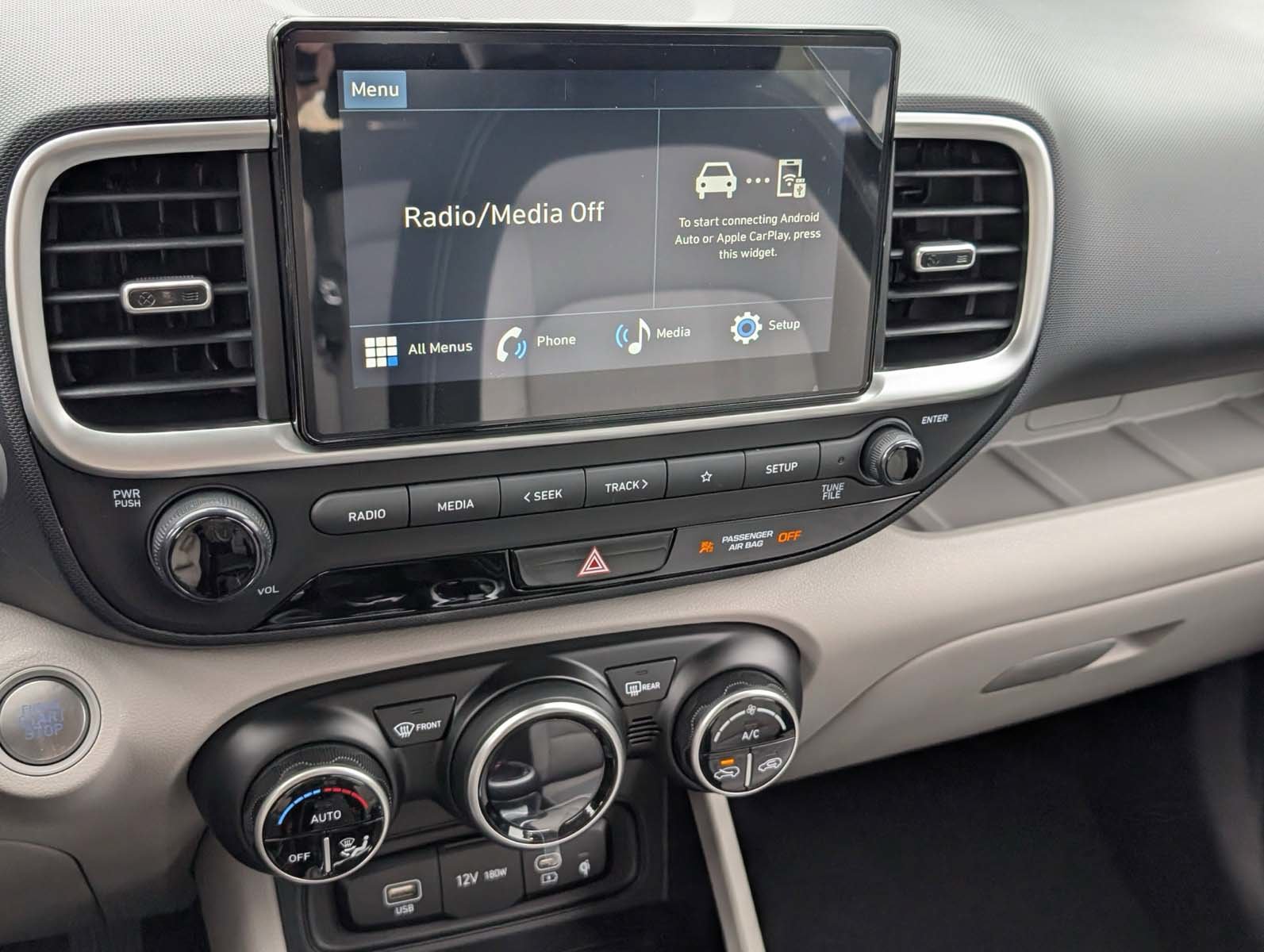 New 2026 Hyundai Venue SEL FWD image 23
