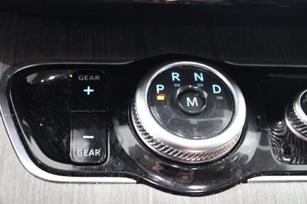 Used 2025 Ford Expedition Platinum w/ Platinum Ultimate Package AWD/4WD image 46