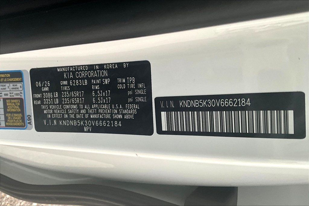 New 2027 Kia Carnival FWD image 8