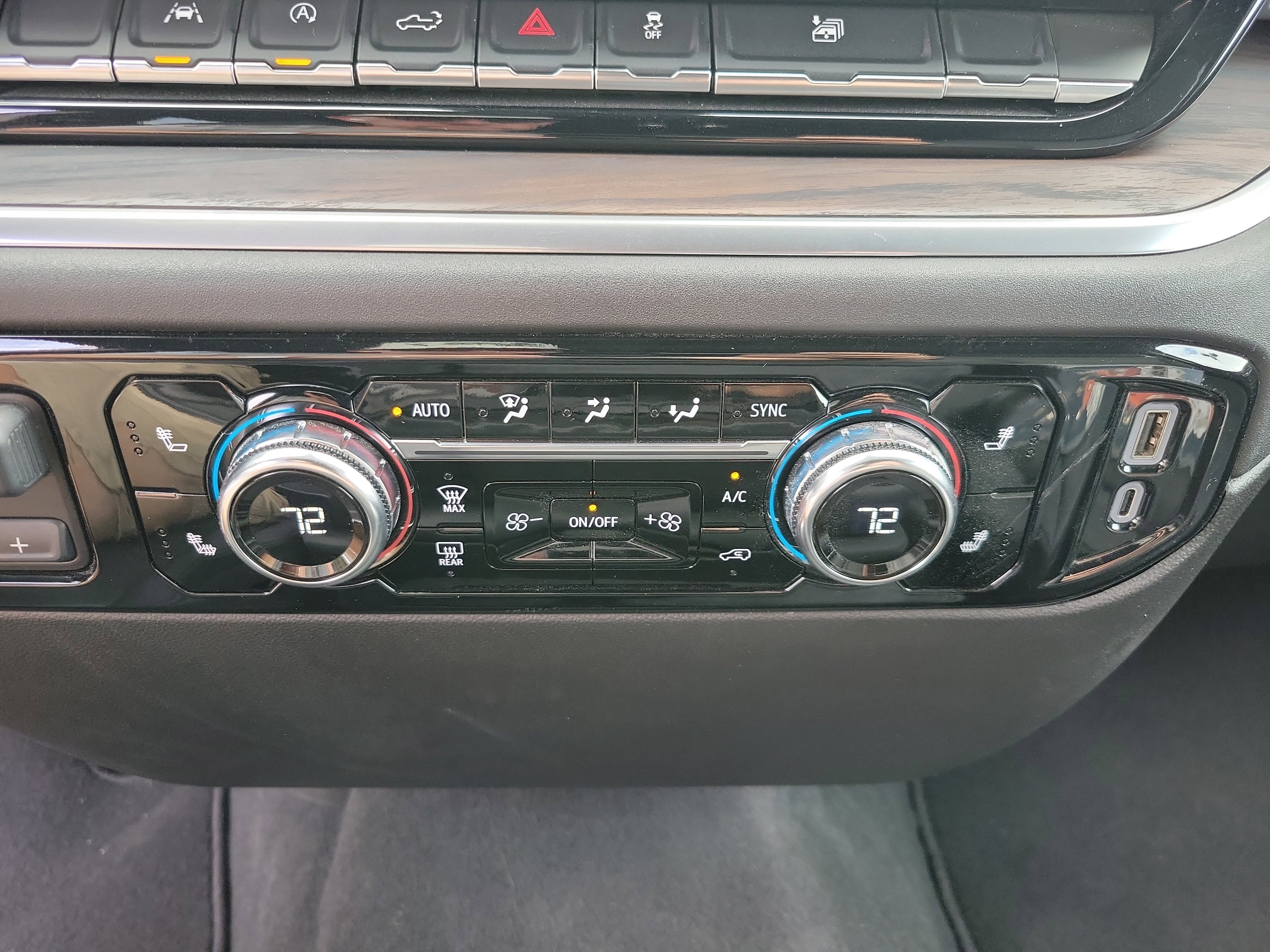 Used 2025 GMC Sierra 1500 SLT image 12