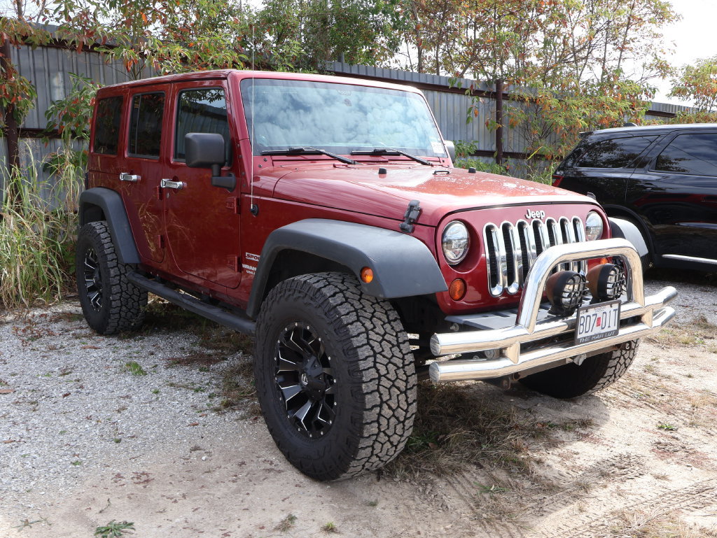 Used 2012 Jeep Wrangler Unlimited Sport AWD/4WD image 17