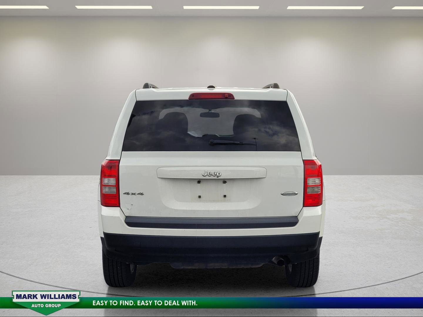 Used 2013 Jeep Patriot Latitude w/ Sun/Sound Group AWD/4WD image 5