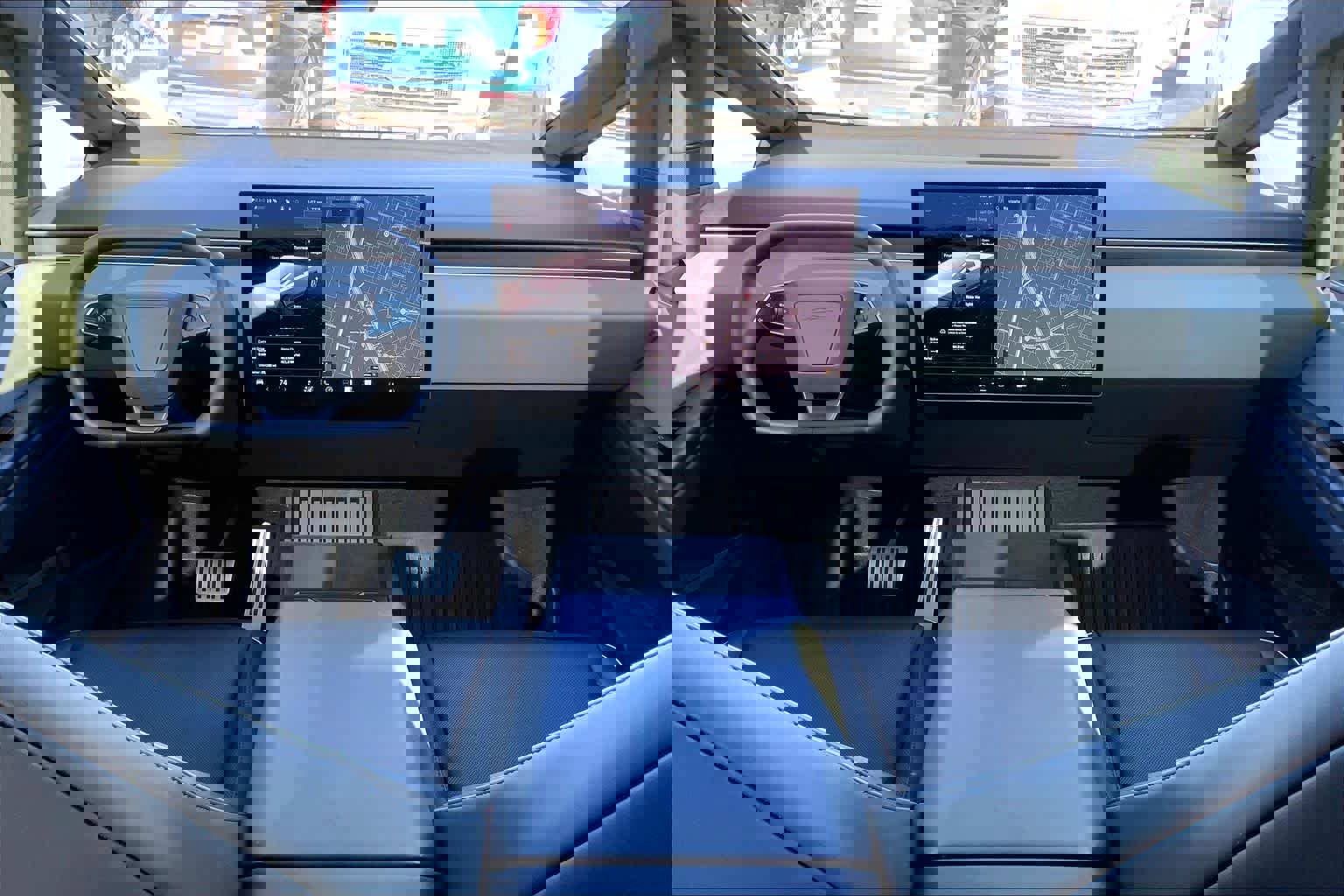 Used 2024 Tesla Cybertruck AWD Crew Cab image 14