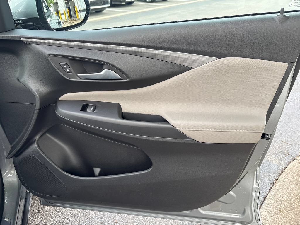New 2026 Buick Envista Avenir FWD image 37