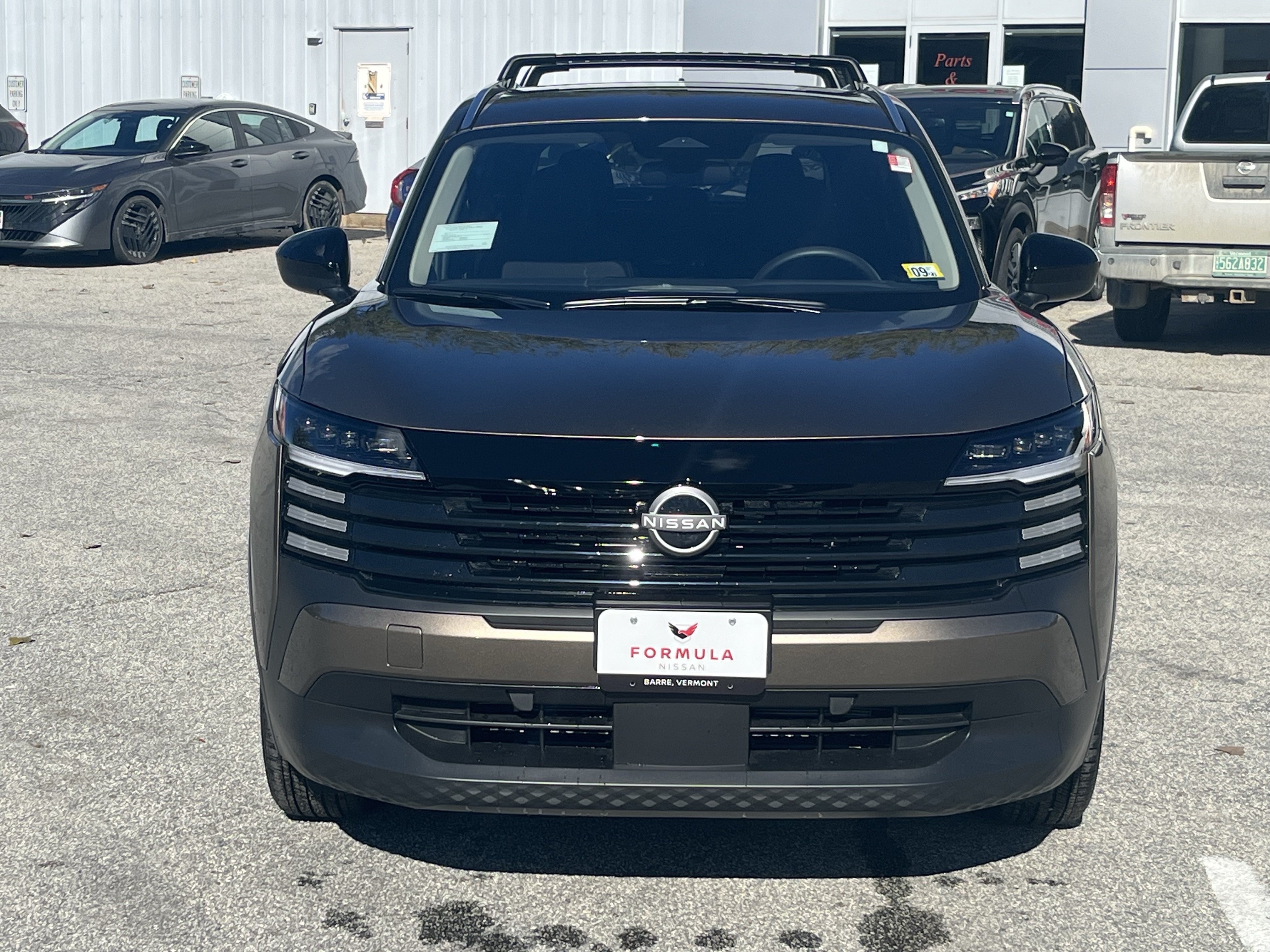 New 2027 Nissan Kicks SV AWD/4WD image 2