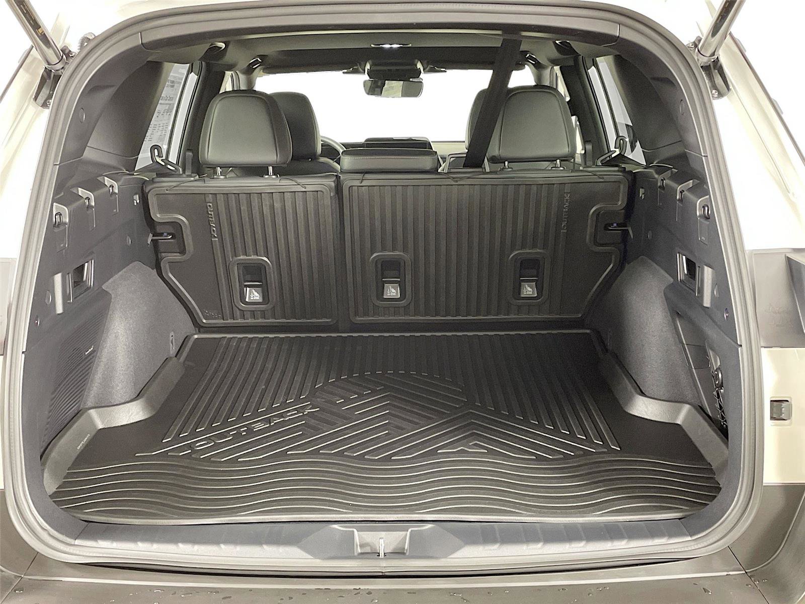 New 2026 Subaru Outback Limited image 25