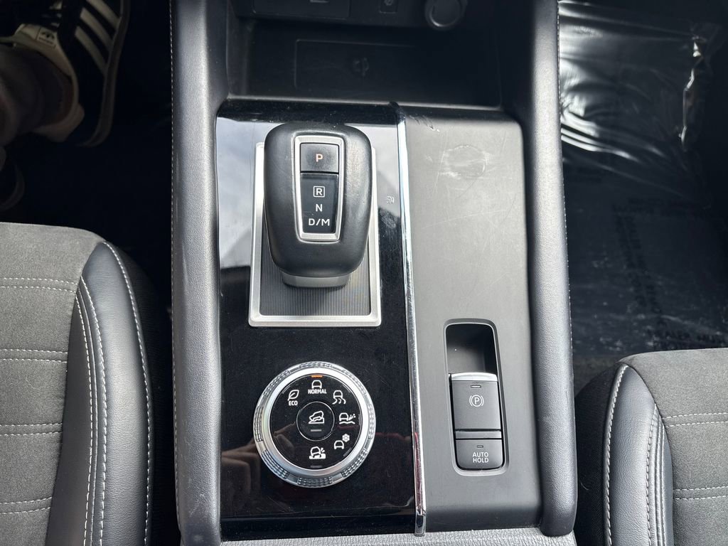 Used 2024 Mitsubishi Outlander SE AWD/4WD image 23
