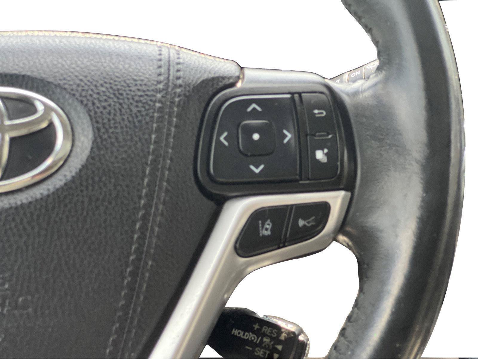 Used 2019 Toyota Highlander Limited AWD/4WD image 20
