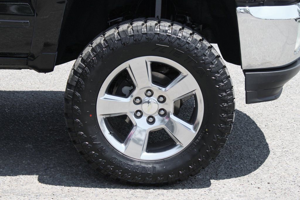 Used 2017 Chevrolet Silverado 1500 LT w/ Texas Edition image 39