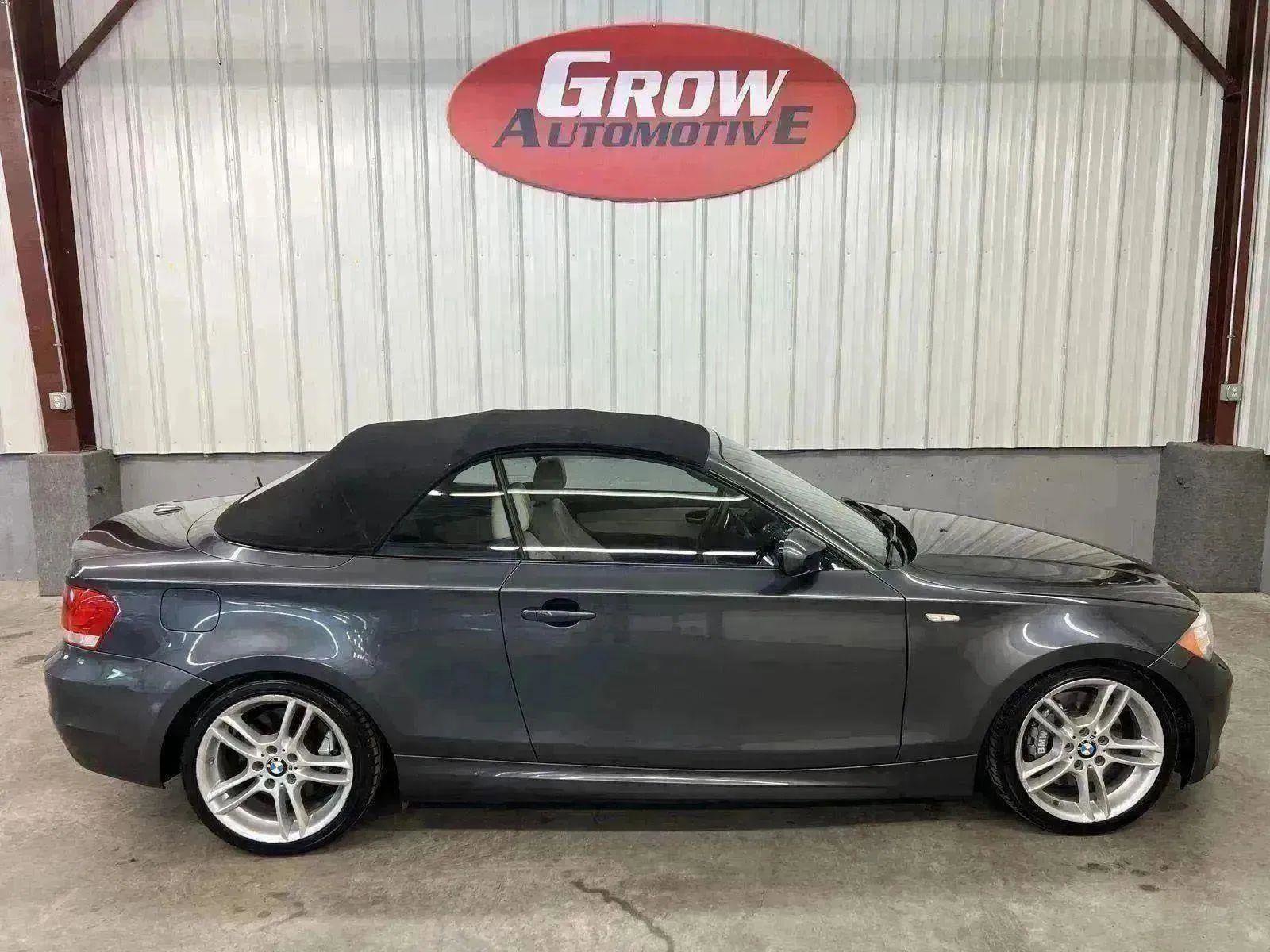 Used 2013 BMW 135i Convertible image 11
