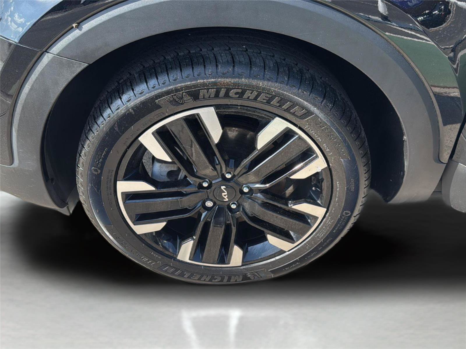 Used 2023 Kia Telluride SX AWD/4WD image 29