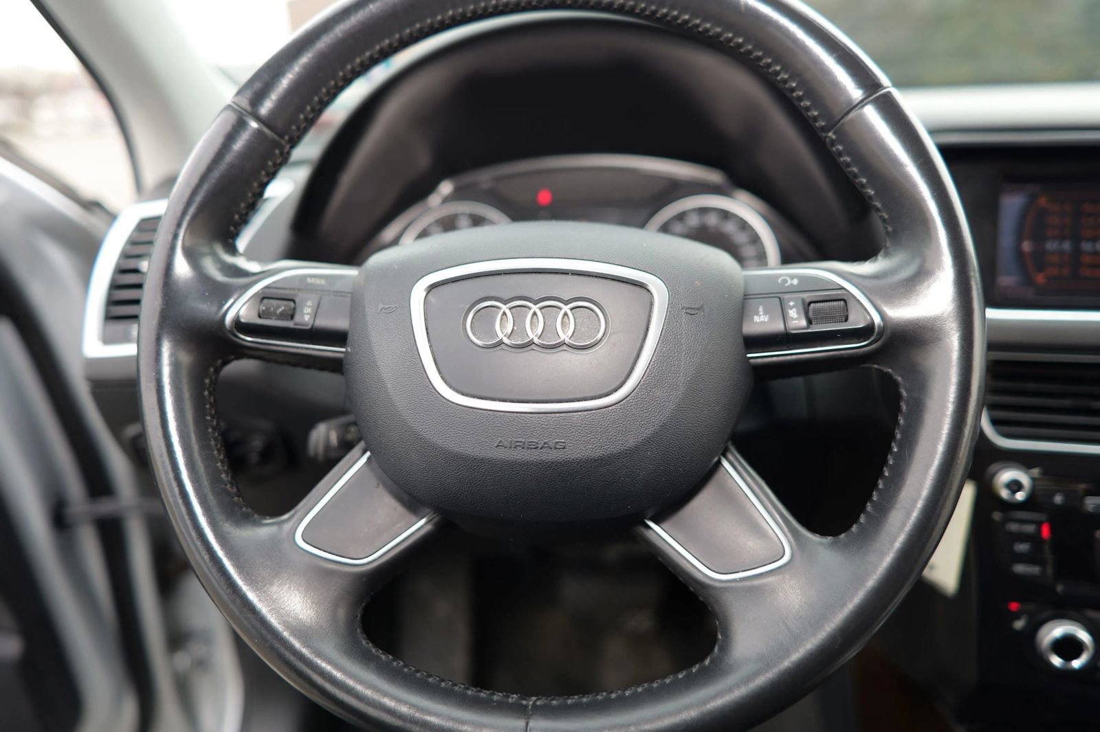 Used 2013 Audi Q5 2.0T Premium image 16