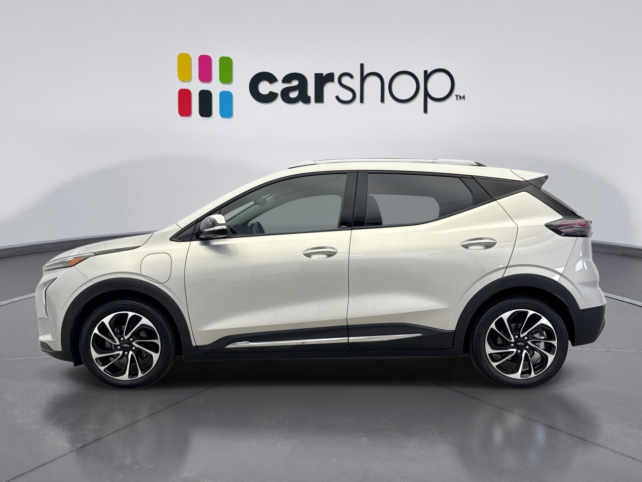 Used 2023 Chevrolet Bolt EUV Premier image 2