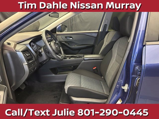 Used 2023 Nissan Rogue SV AWD/4WD image 21