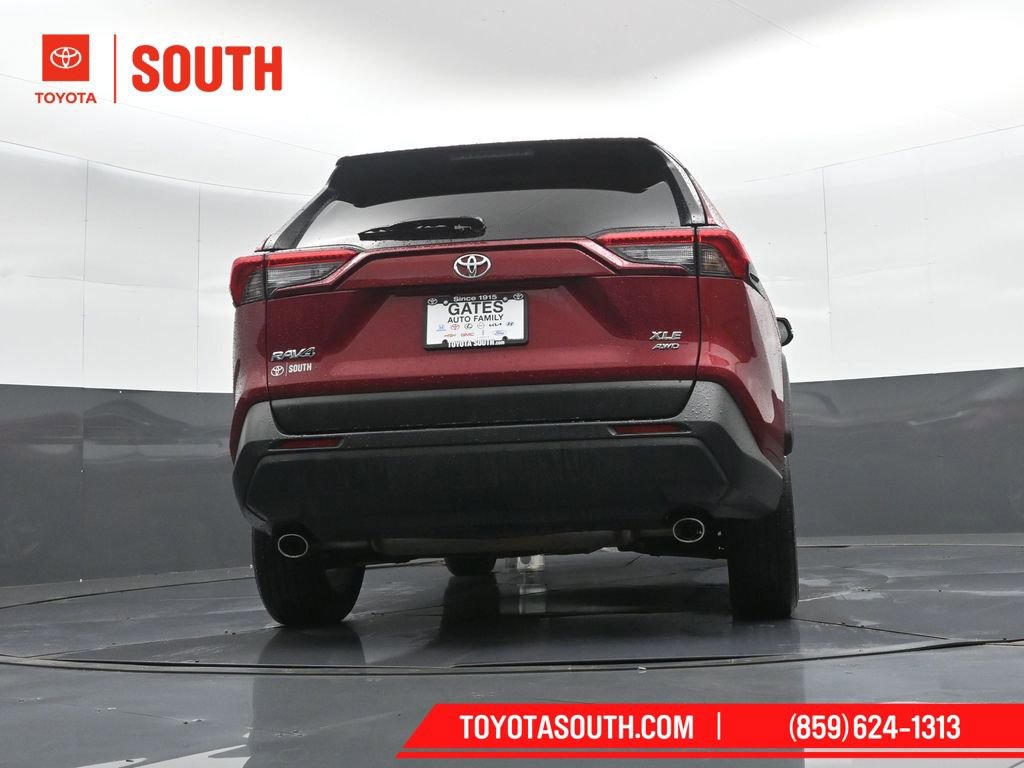 Used 2025 Toyota RAV4 XLE image 34