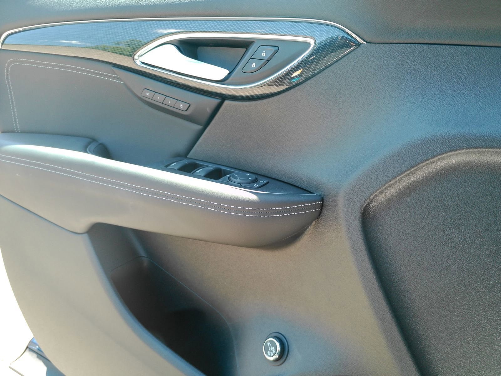 Certified 2023 Buick Envision Essence AWD/4WD image 22