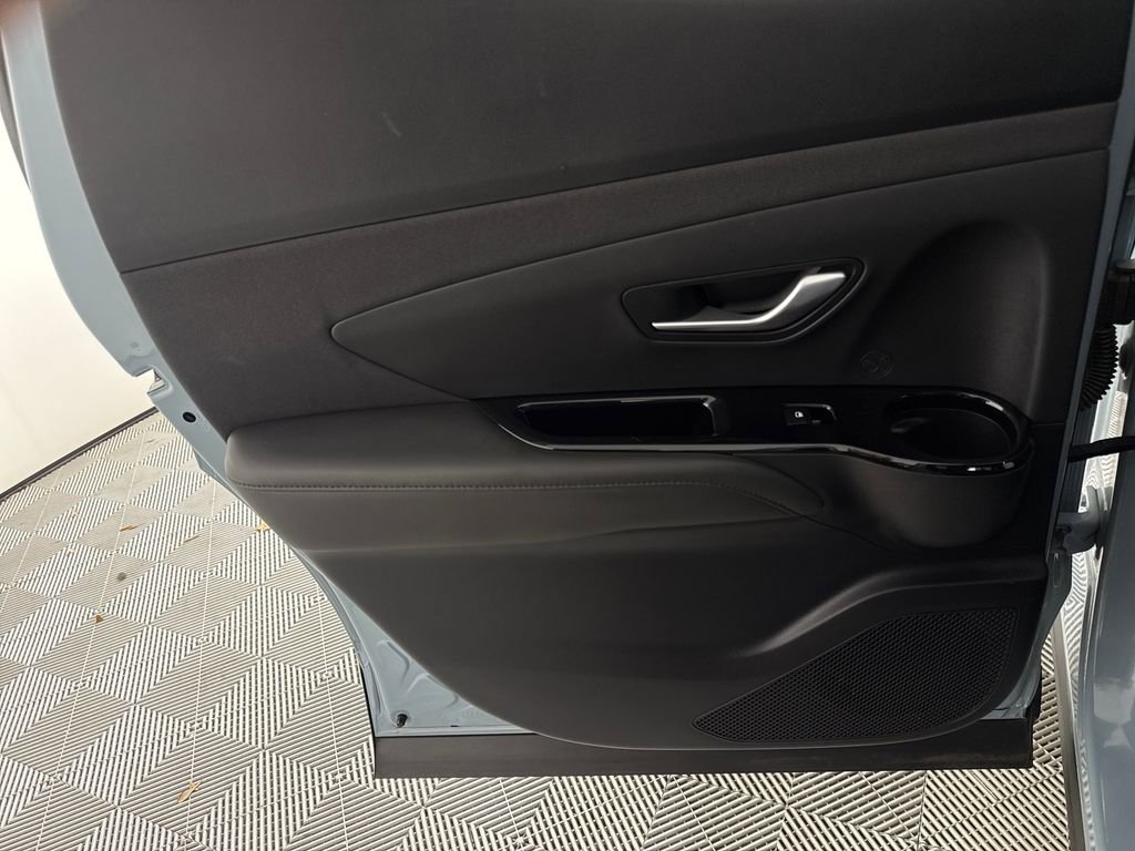 Used 2022 Hyundai Santa Cruz Limited AWD/4WD image 14