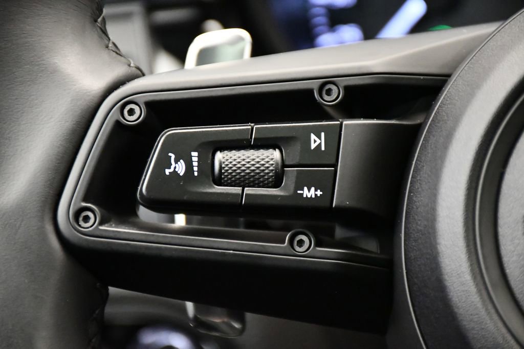 Used 2024 Porsche Macan S image 28