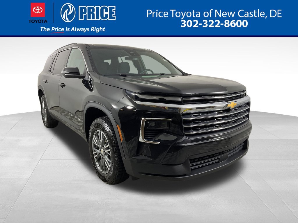 Used 2024 Chevrolet Traverse LT