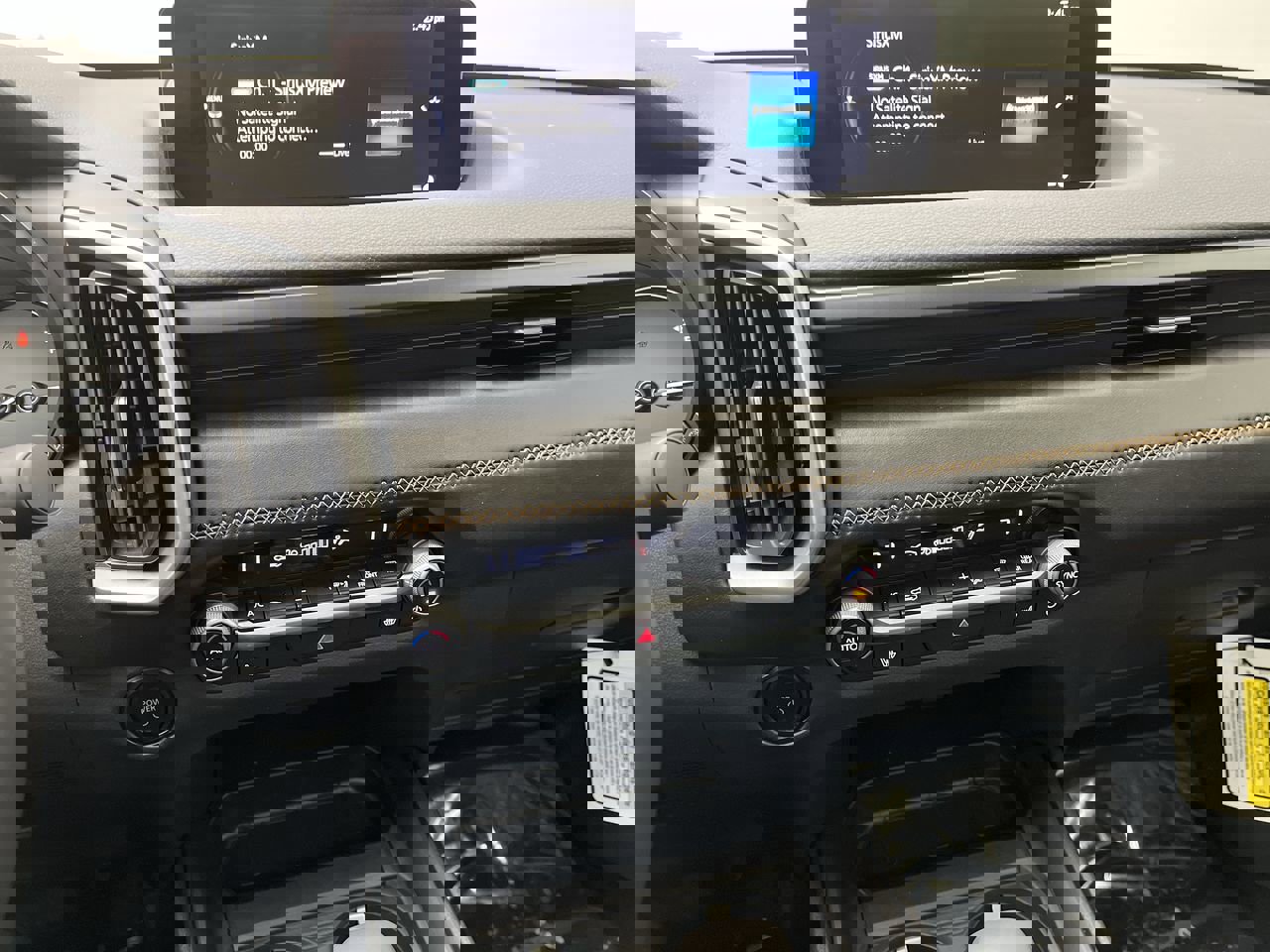 New 2025 MAZDA CX-50 AWD 2.5 Hybrid w/ Weather Package image 16