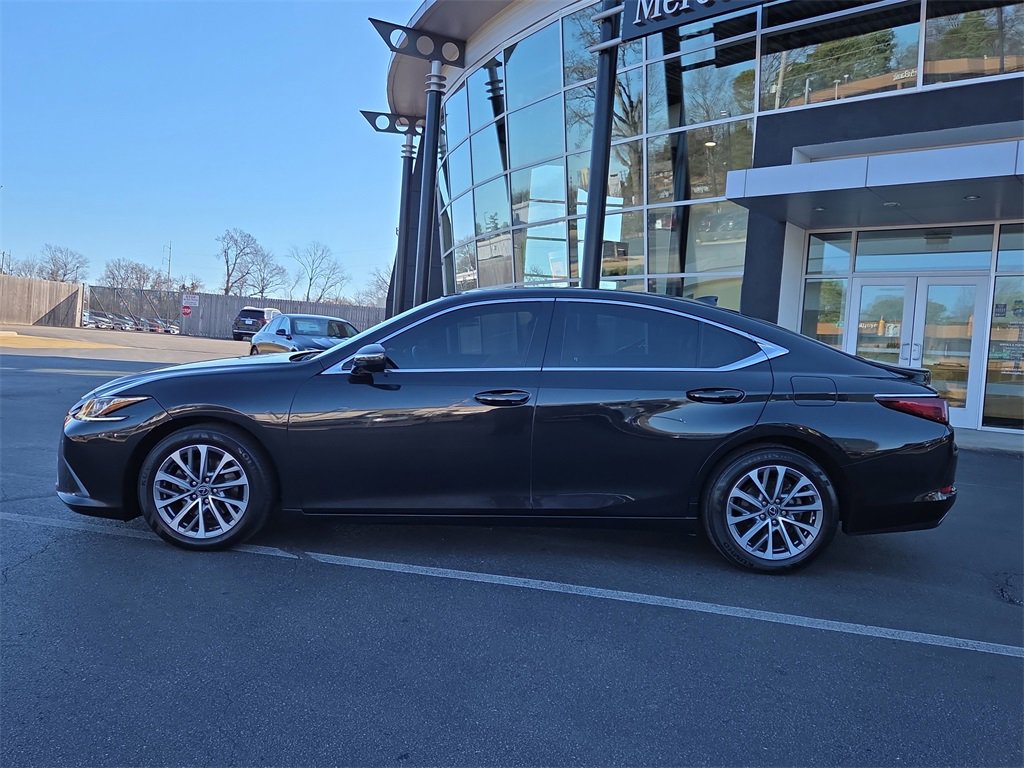 Used 2022 Lexus ES 350 image 2