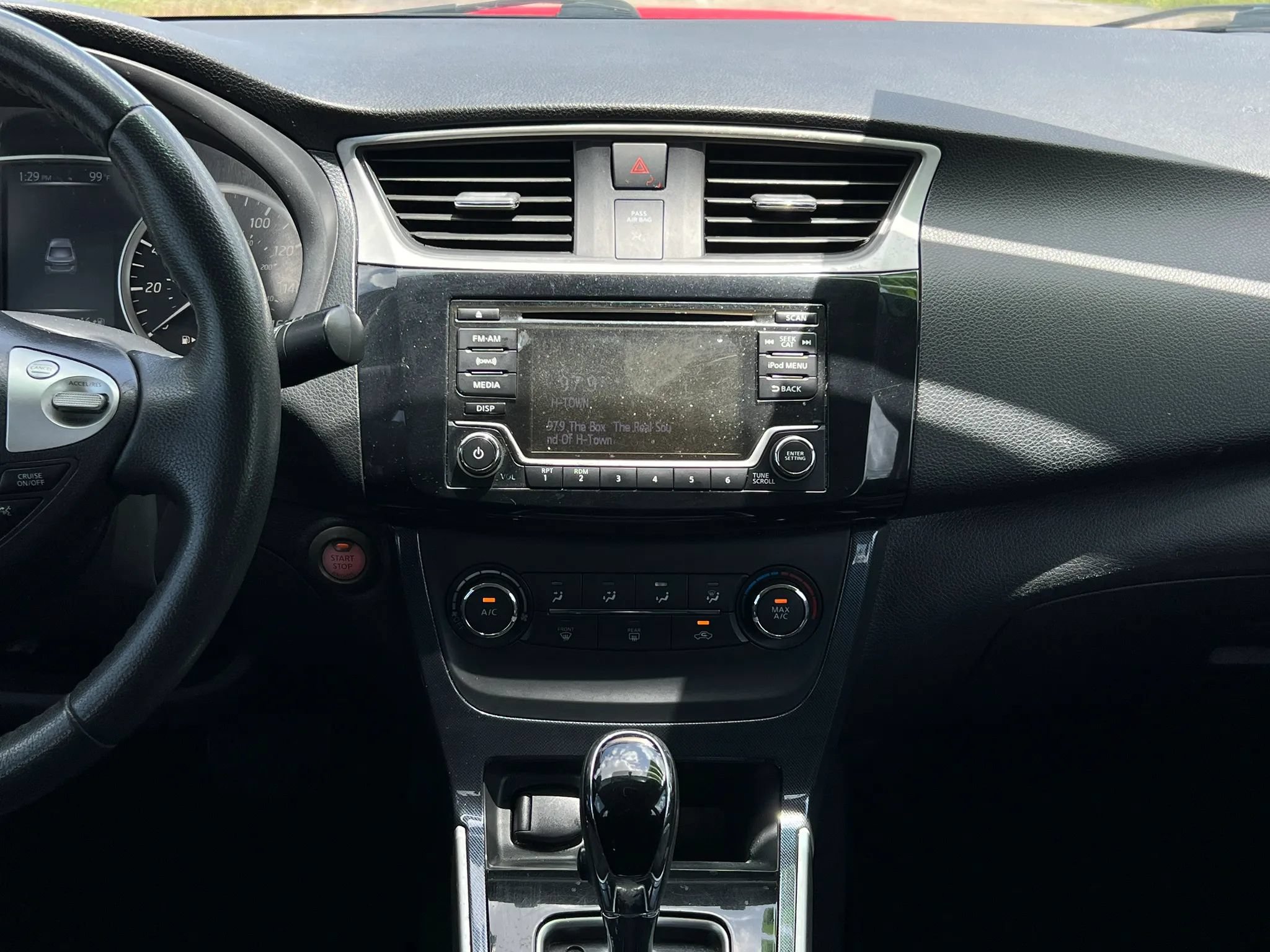 Used 2017 Nissan Sentra SR FWD image 19