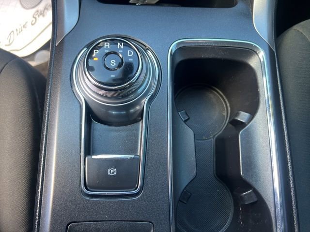 Used 2020 Ford Fusion SE AWD/4WD image 29