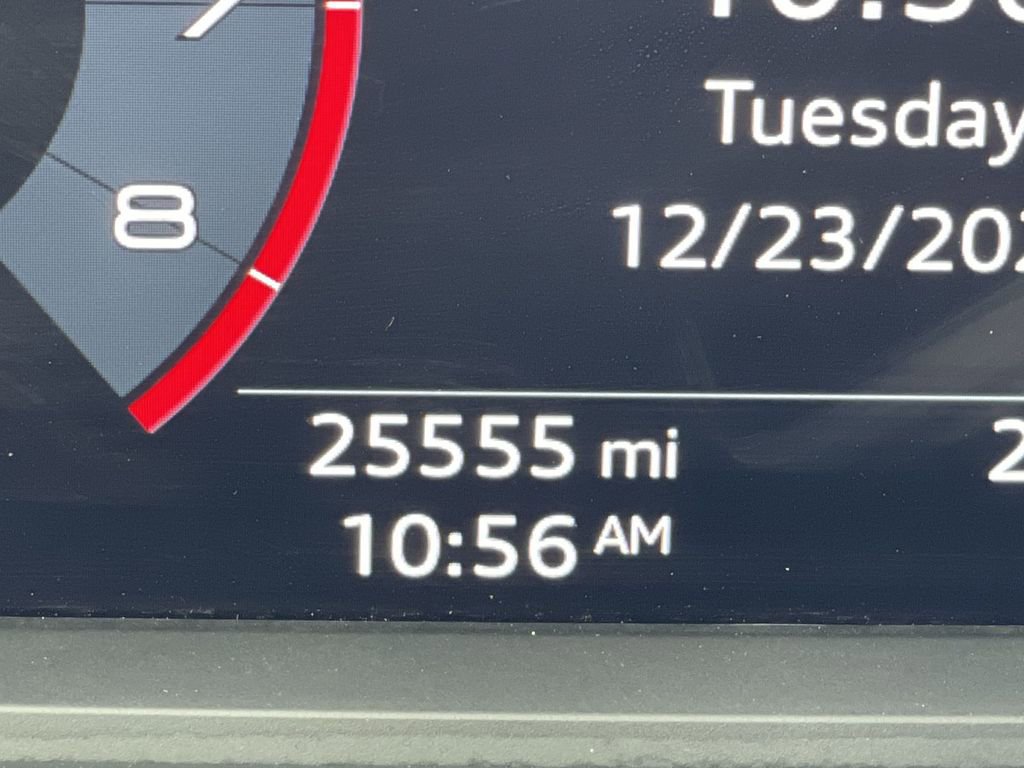 Used 2025 Audi Q3 2.0T Premium image 23