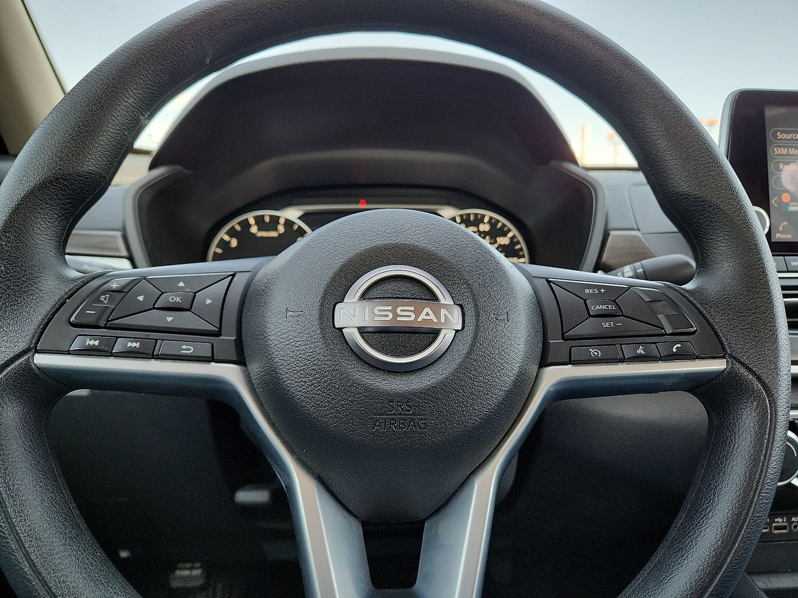 Used 2025 Nissan Altima 2.5 SV FWD image 19