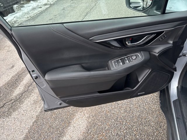 Used 2023 Subaru Outback Limited image 46