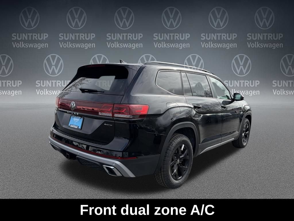 Used 2026 Volkswagen Atlas Peak Edition AWD/4WD image 5