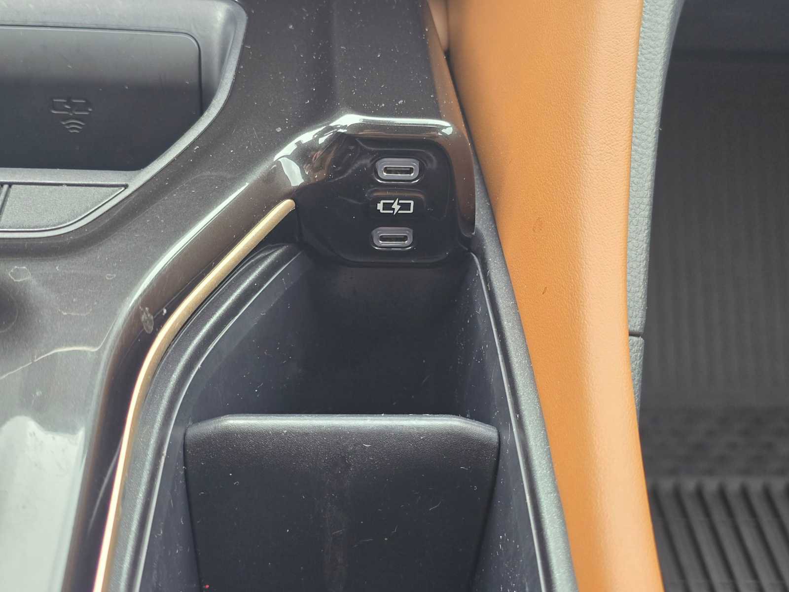 Used 2025 Toyota Crown Signia XLE image 33