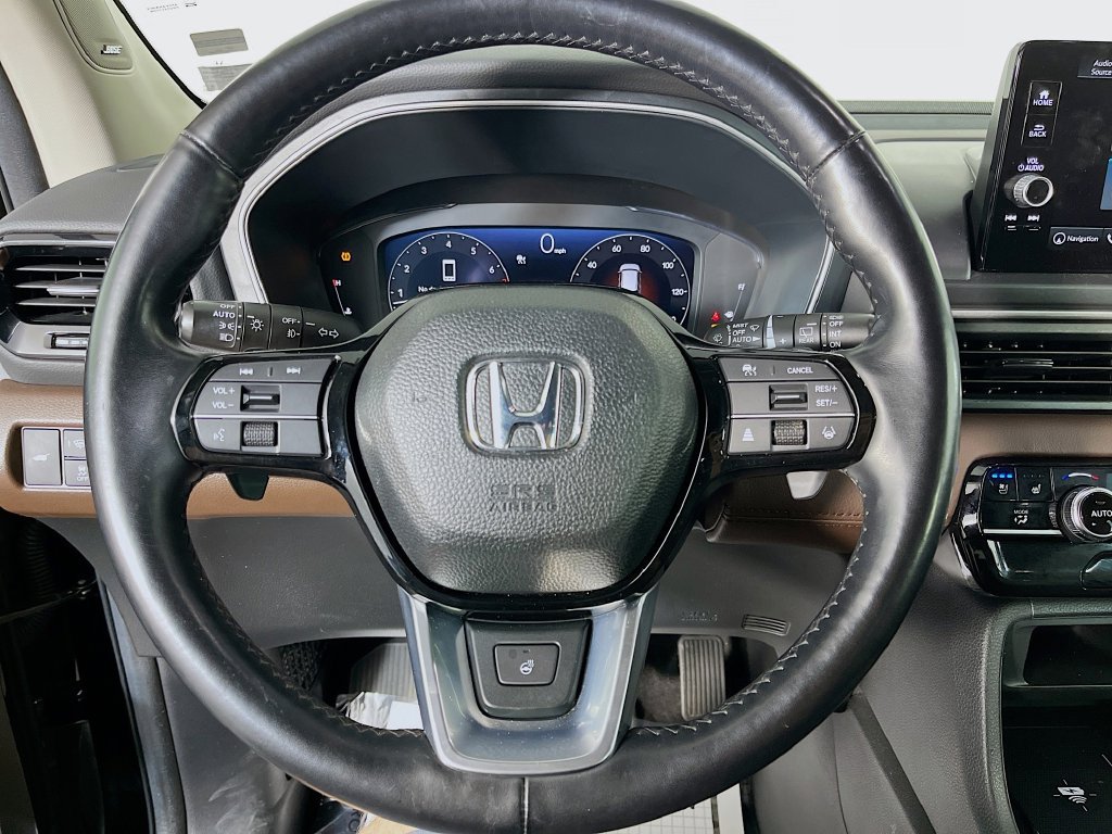 Used 2023 Honda Pilot Elite image 13