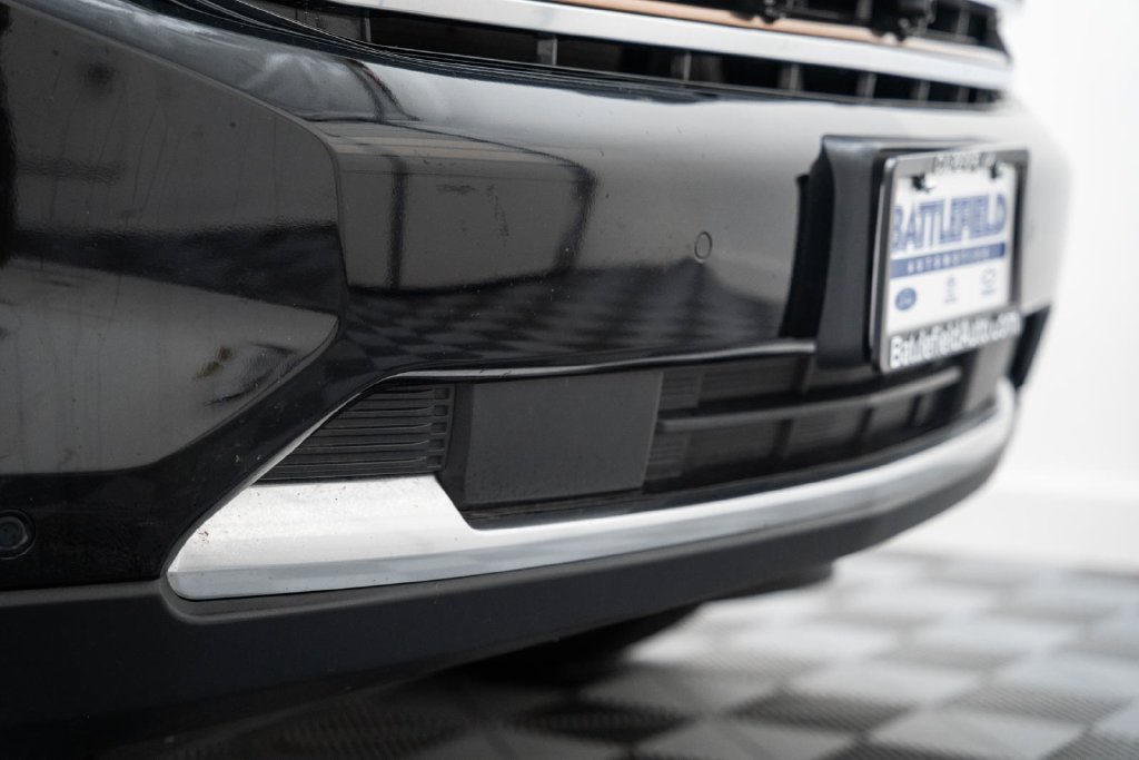 Used 2022 Chevrolet Tahoe High Country AWD/4WD image 16